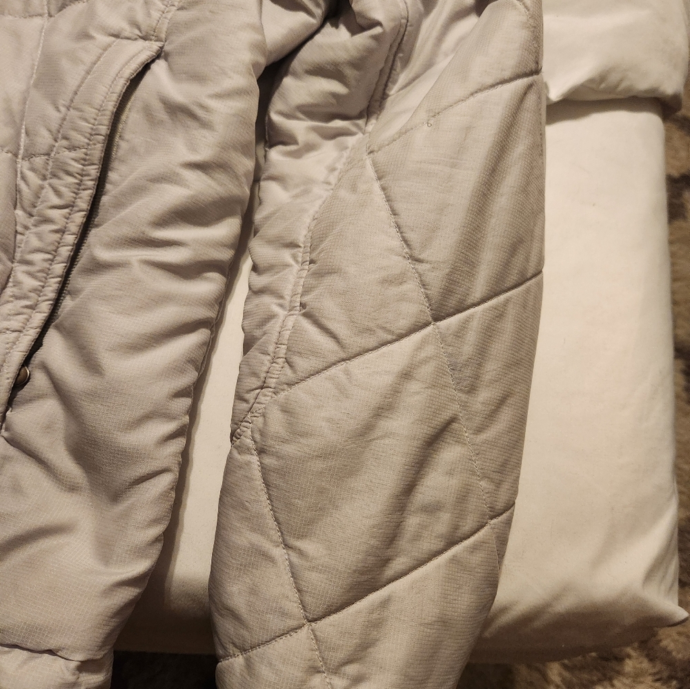 North Face Jacket - Picture 8 of 12